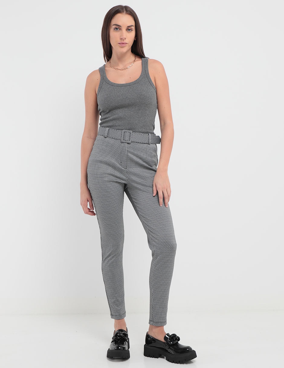 Top escote regular tirante ancho 4