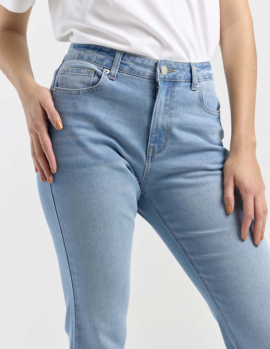 Jeans flare para mujer 4