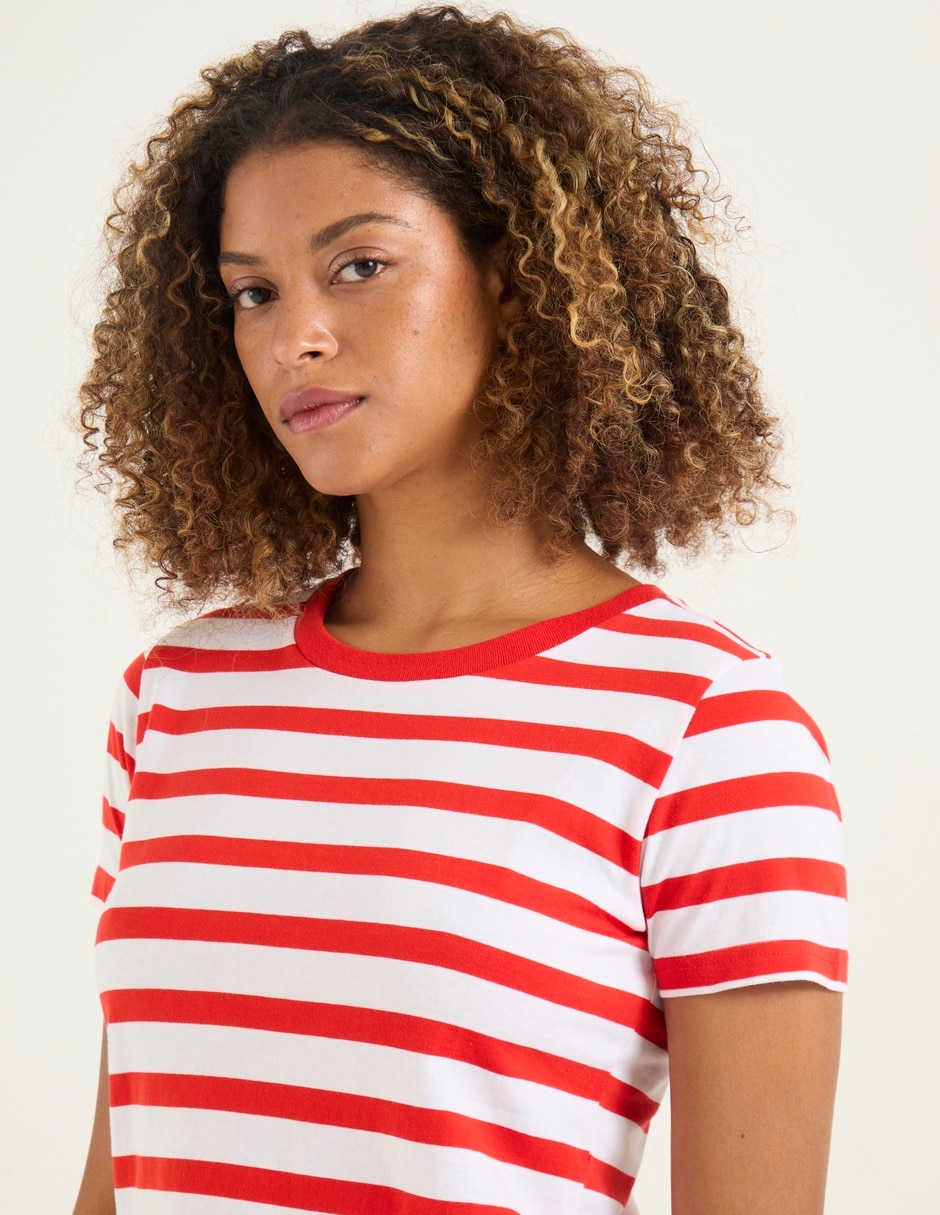 Playera manga larga Contempo cuello redondo para mujer