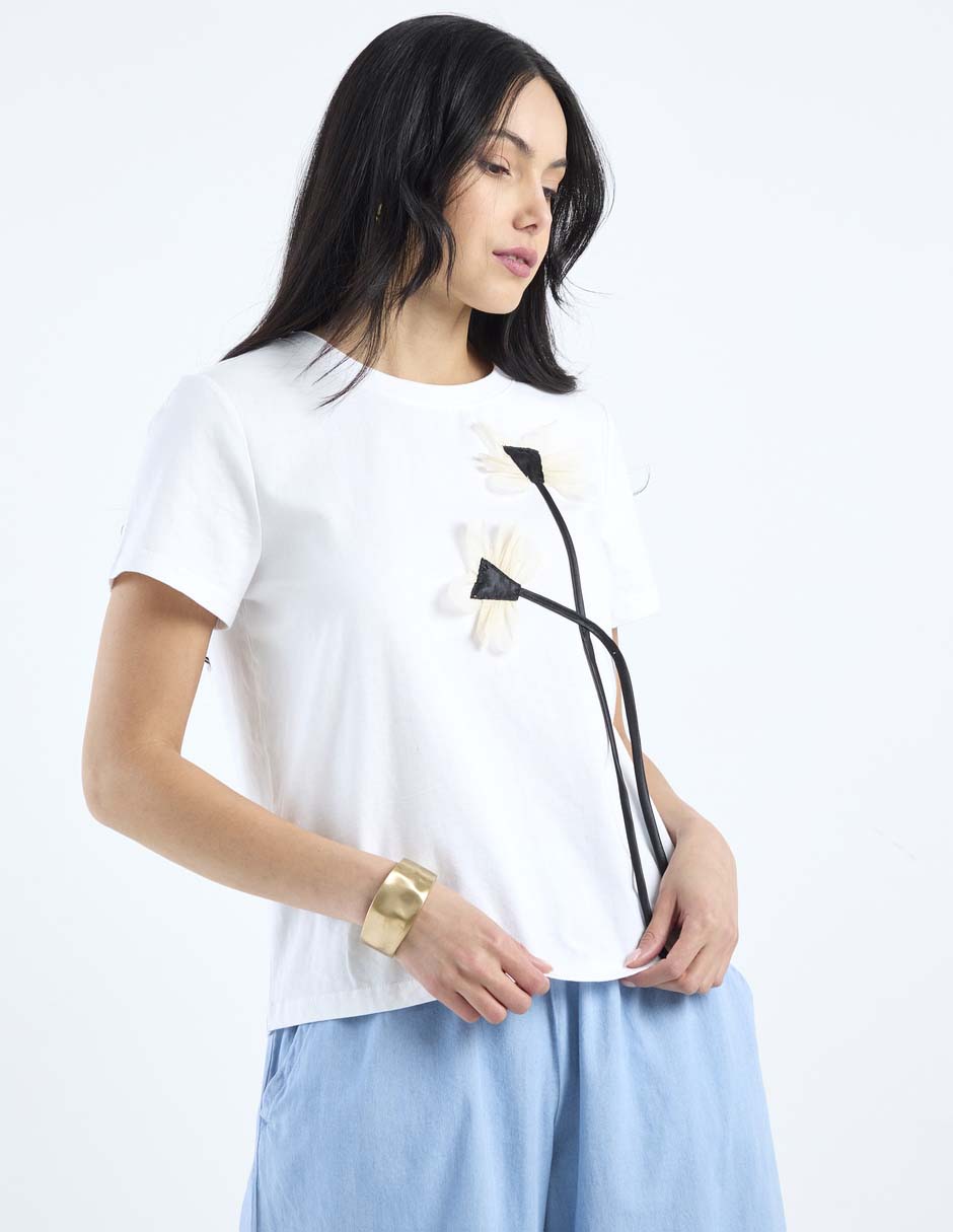 Playera manga corta Contempo cuello redondo para mujer