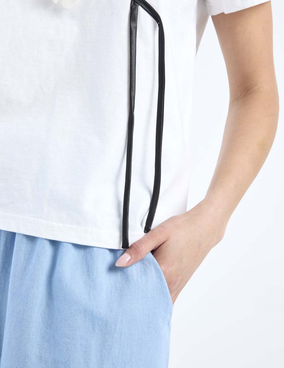 Playera manga corta Contempo cuello redondo para mujer