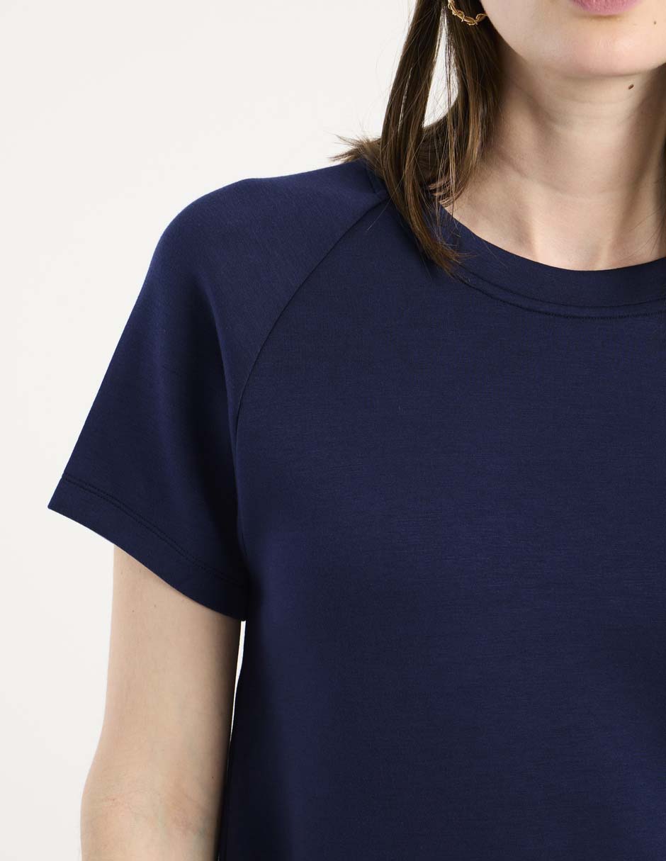Playera manga corta cuello redondo para mujer 4