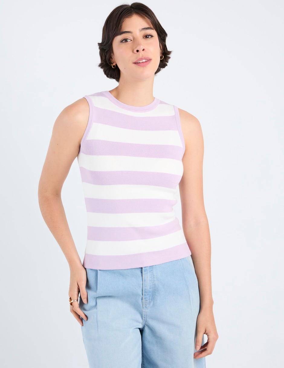 Top cuello redondo escote regular 1
