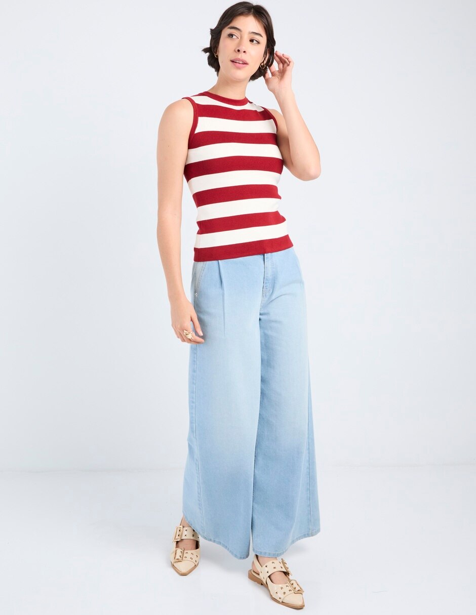 Top cuello redondo escote regular 3
