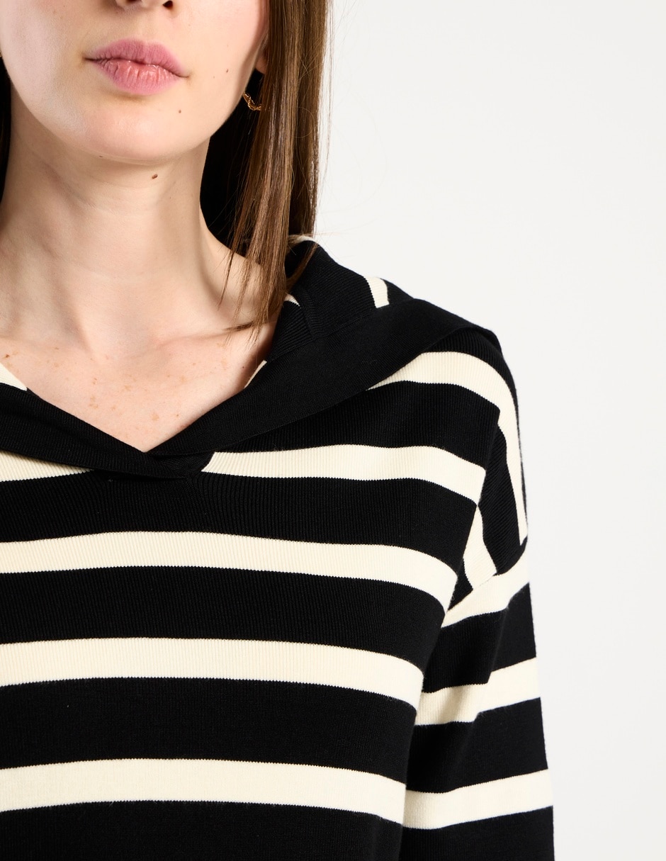 Suéter cuello V para mujer 3