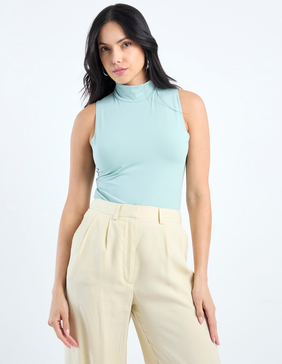 Top cuello alto tirante ancho Top cuello alto tirante ancho