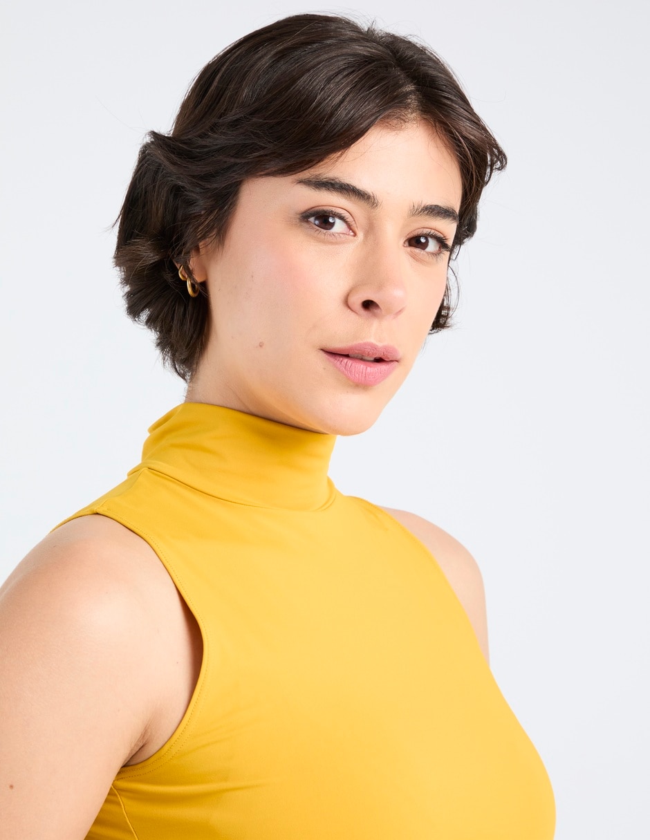 Top cuello alto tirante ancho 4