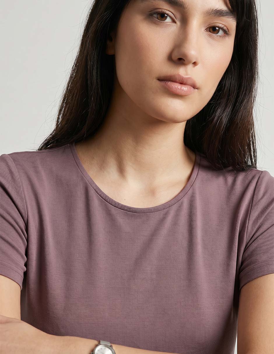 Playera cuello redondo para mujer 3