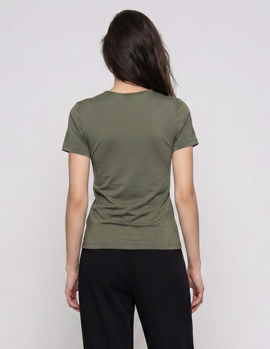 Playera cuello redondo para mujer 2